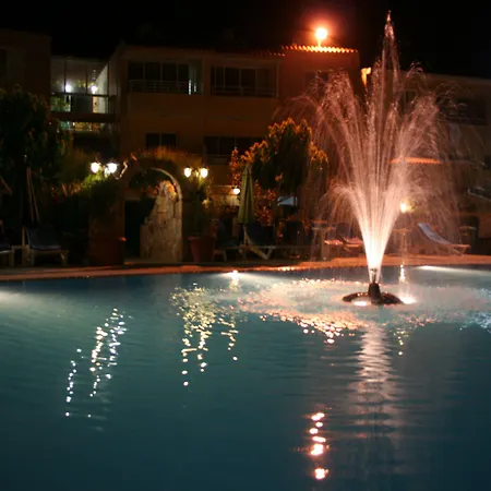 Apollonia 4*