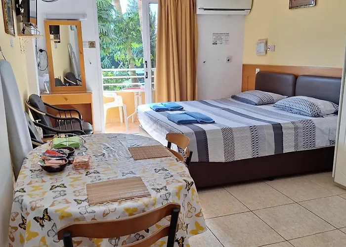 Apollonia Apartmanhotel 4*