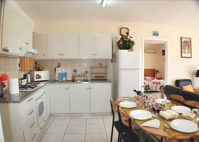 Apollonia Apartmanhotel Paphos