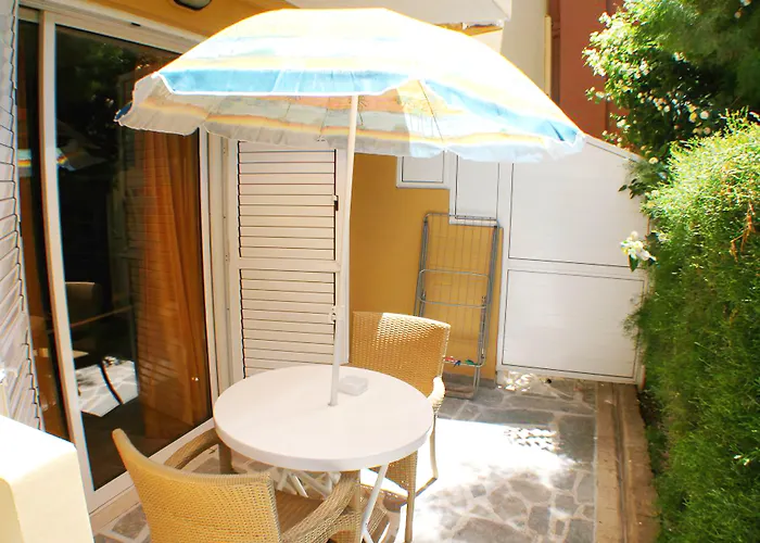 Apollonia Apartmanhotel Paphos