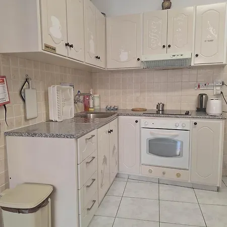 Apollonia Hotel Apartments 2*