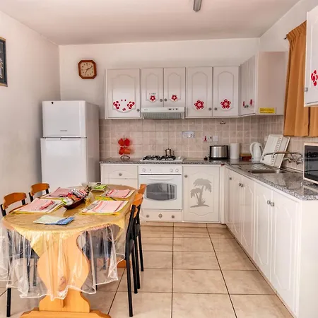 Aparthotel Apollonia Hotel Apartments 2*