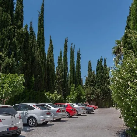 Apollonia Hotel Apartments 2*