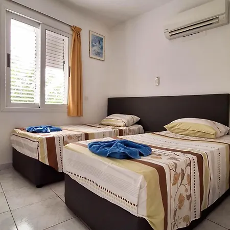 Apollonia Aparthotel