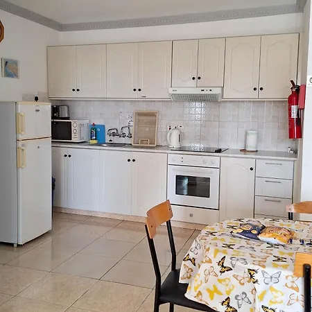 Apollonia Aparthotel 4*