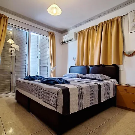 Apollonia Hotel Apartments 2*