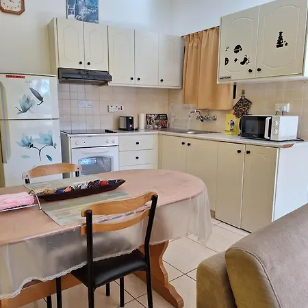 Apollonia Hotel Apartments 2* Paphos
