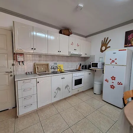 Aparthotel Apollonia Hotel Apartments 2*
