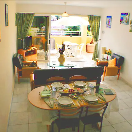 Apollonia Hotel Apartments