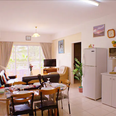 Apollonia Aparthotel Paphos