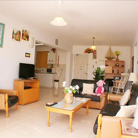 Apollonia 4* بافوس