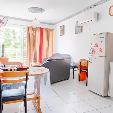 Apollonia Aparthotel 4*