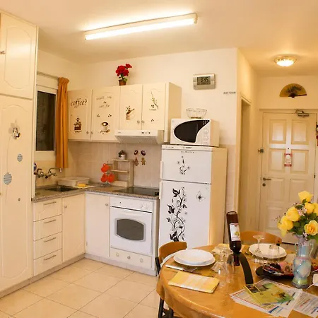 Apollonia Hotel Apartments 4* Paphos