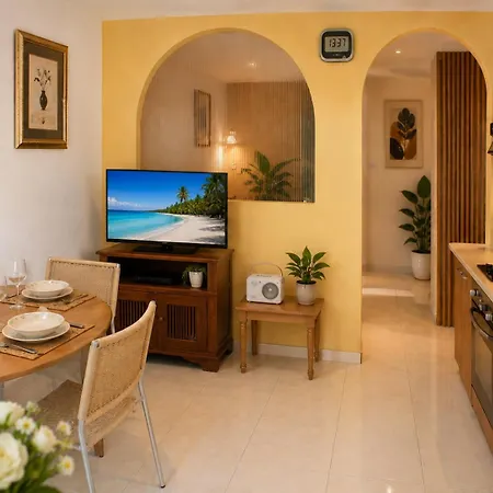 Apollonia شقة فندقية 4*
