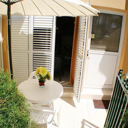 Apollonia Hotel Apartments