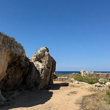 Apollonia Hotel Apartments 4*