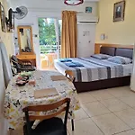 Apollonia Hotel Apartments Aparthotel 4*