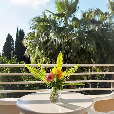 Apart-hotel Apollonia 4*