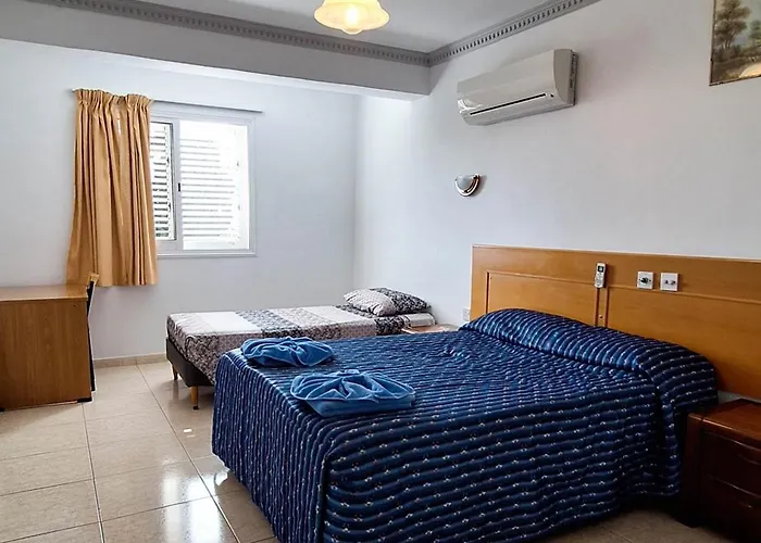 Apollonia Hotel Apartments 4* Paphos