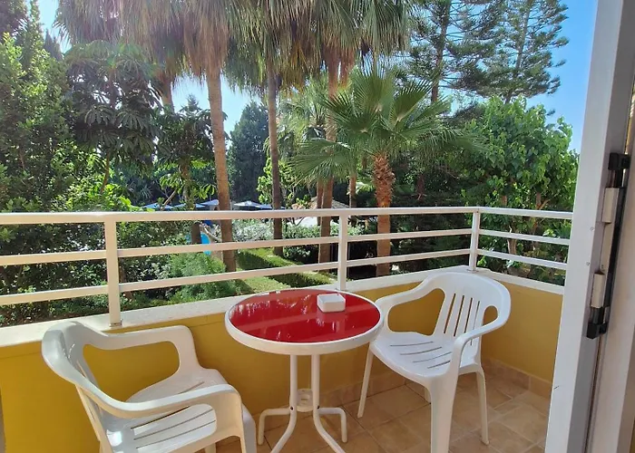 Apollonia Hotel Apartments 4*