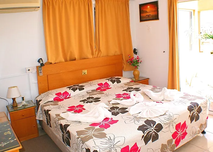 Aparthotel Apollonia Hotel Apartments Paphos