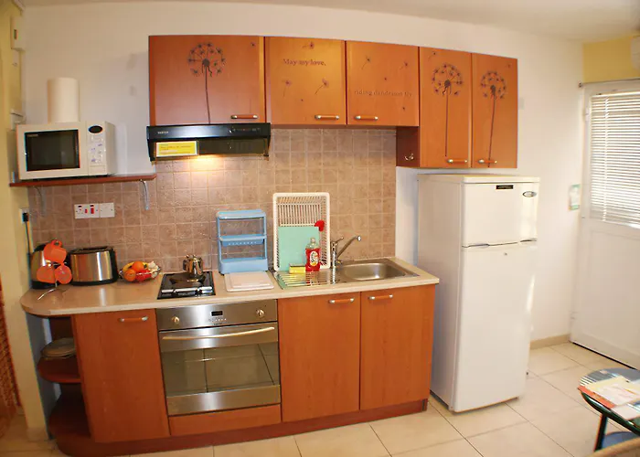 Apollonia Hotel Apartments 4*