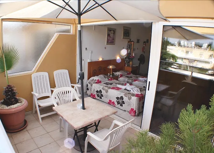 Aparthotel Apollonia Hotel Apartments 4*