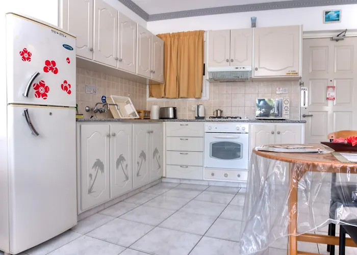 Apollonia Hotel Apartments Paphos