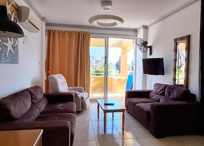 Apollonia Apartahotel 4*