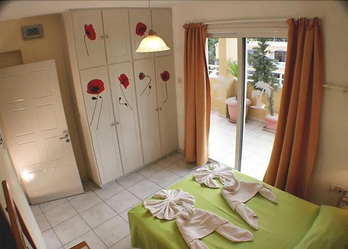 Apartahotel Apollonia Paphos