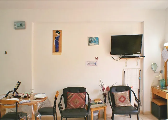 Apollonia Apartahotel